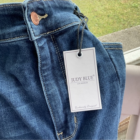 NWT Judy Blue Women's Blue Jeans - Picture 1 of 5